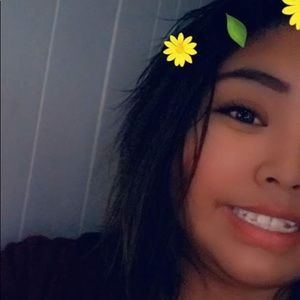 Meet your Posher, Monique